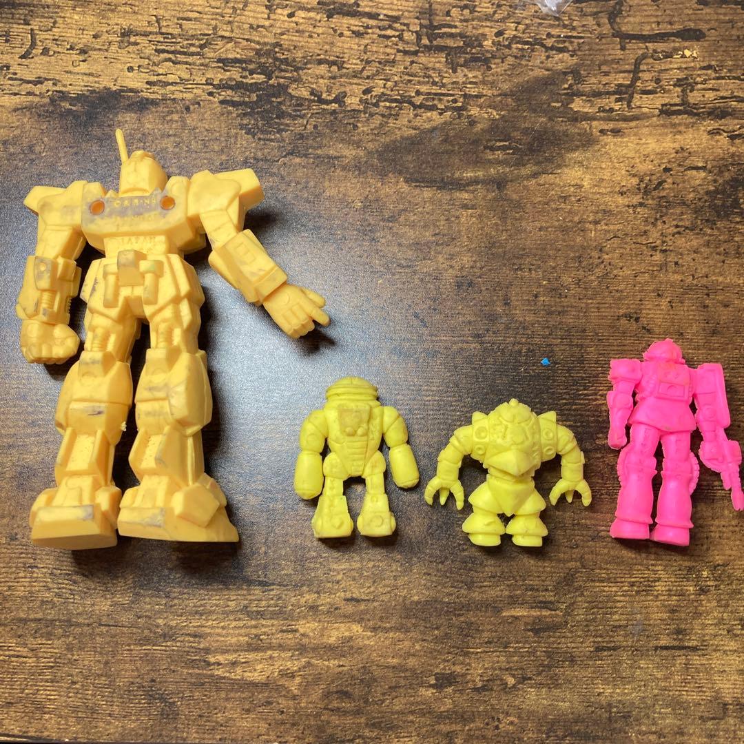 E-壁 【希少】ガン消し まとめ売り 13体セット（ガンダム 消しゴム）