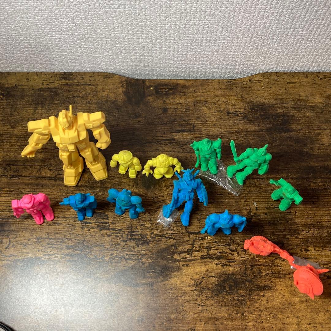 E-壁 【希少】ガン消し まとめ売り 13体セット（ガンダム 消しゴム）