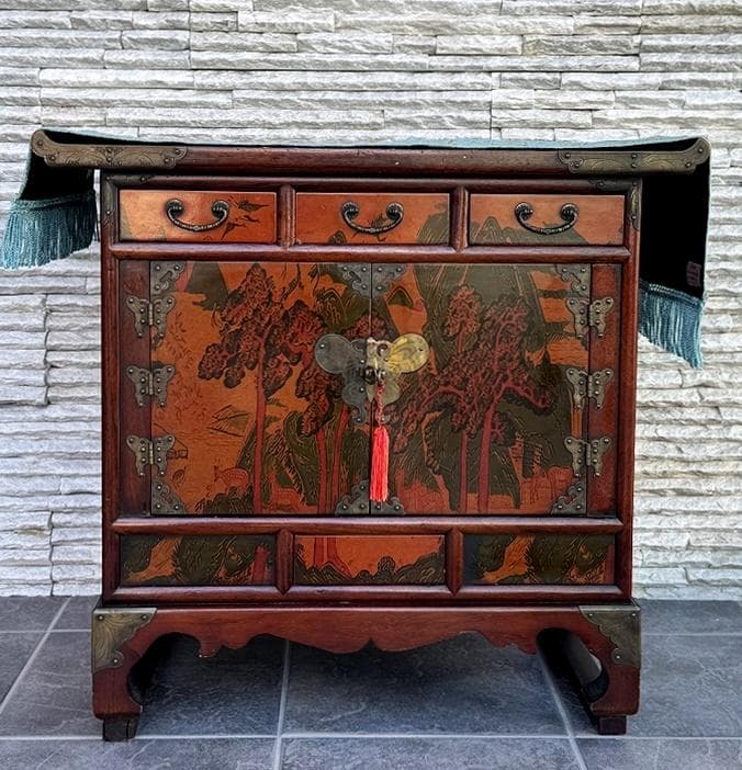 ☆売約済みです☆　李朝家具　中国家具　漆　古道具 　隠し扉　収納　引き出し