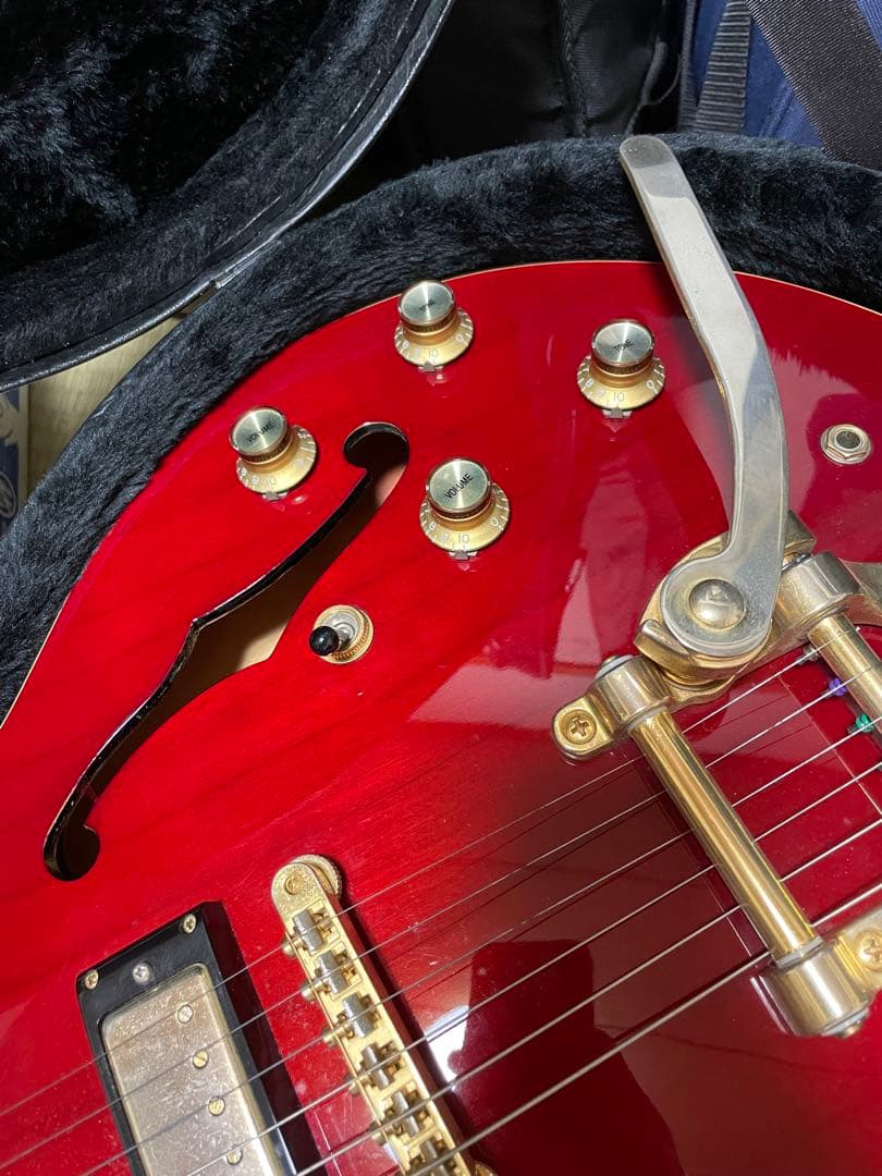 ギター epiphone riviera YEC