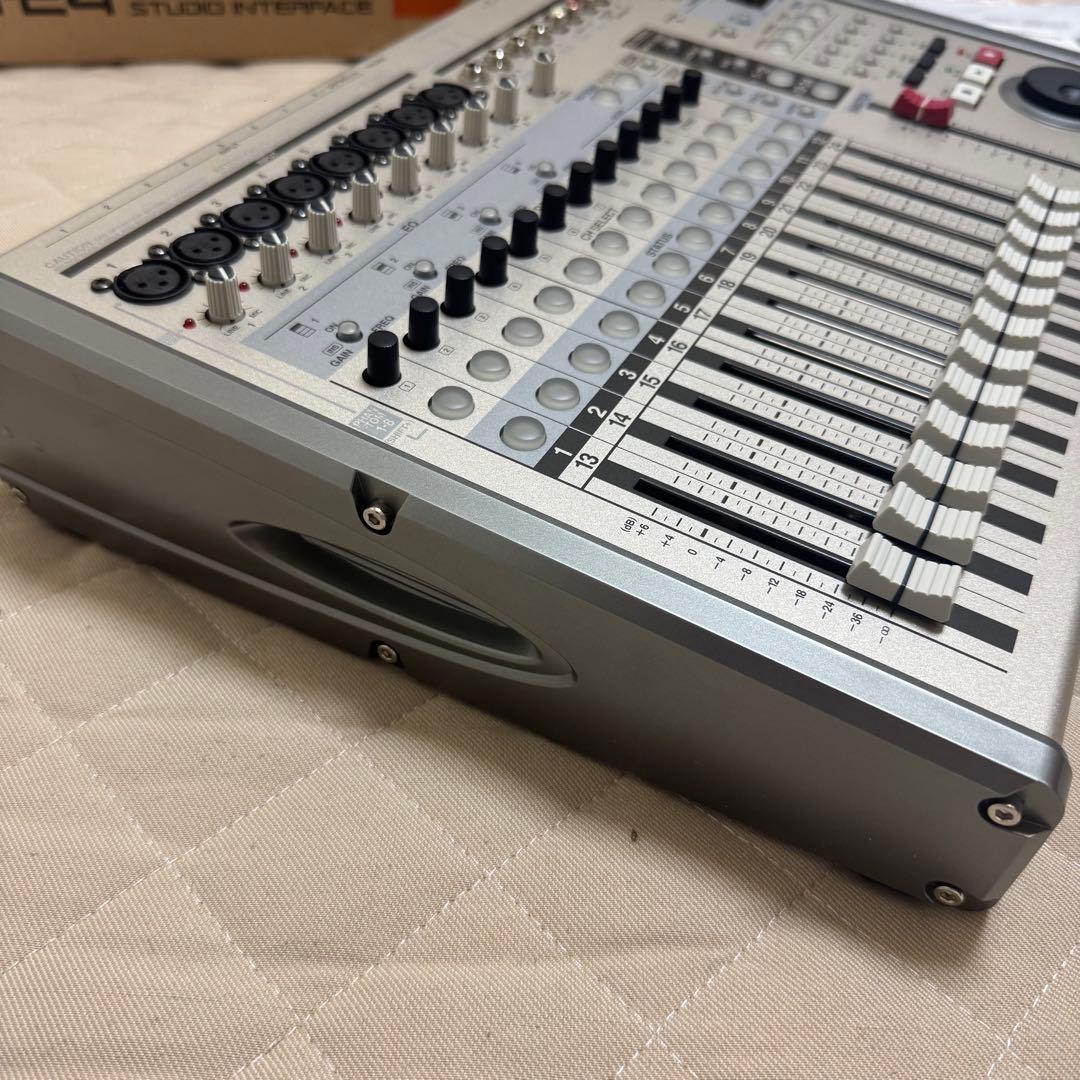 Roland SI-24 スタジオインターフェース 箱付 通電のみ確認済み