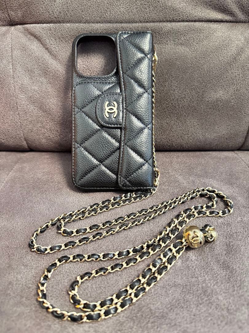 CHANEL iPhoneケース　15 pro Max