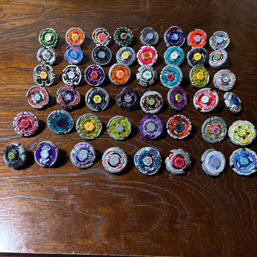 メタルファイトベーブレード47個＋パーツ