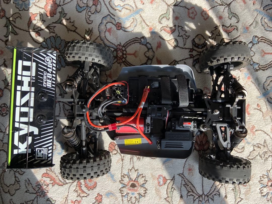 【中古】京商 1/8 インファーノ NEO 4.0 VE レディセットと充電器他