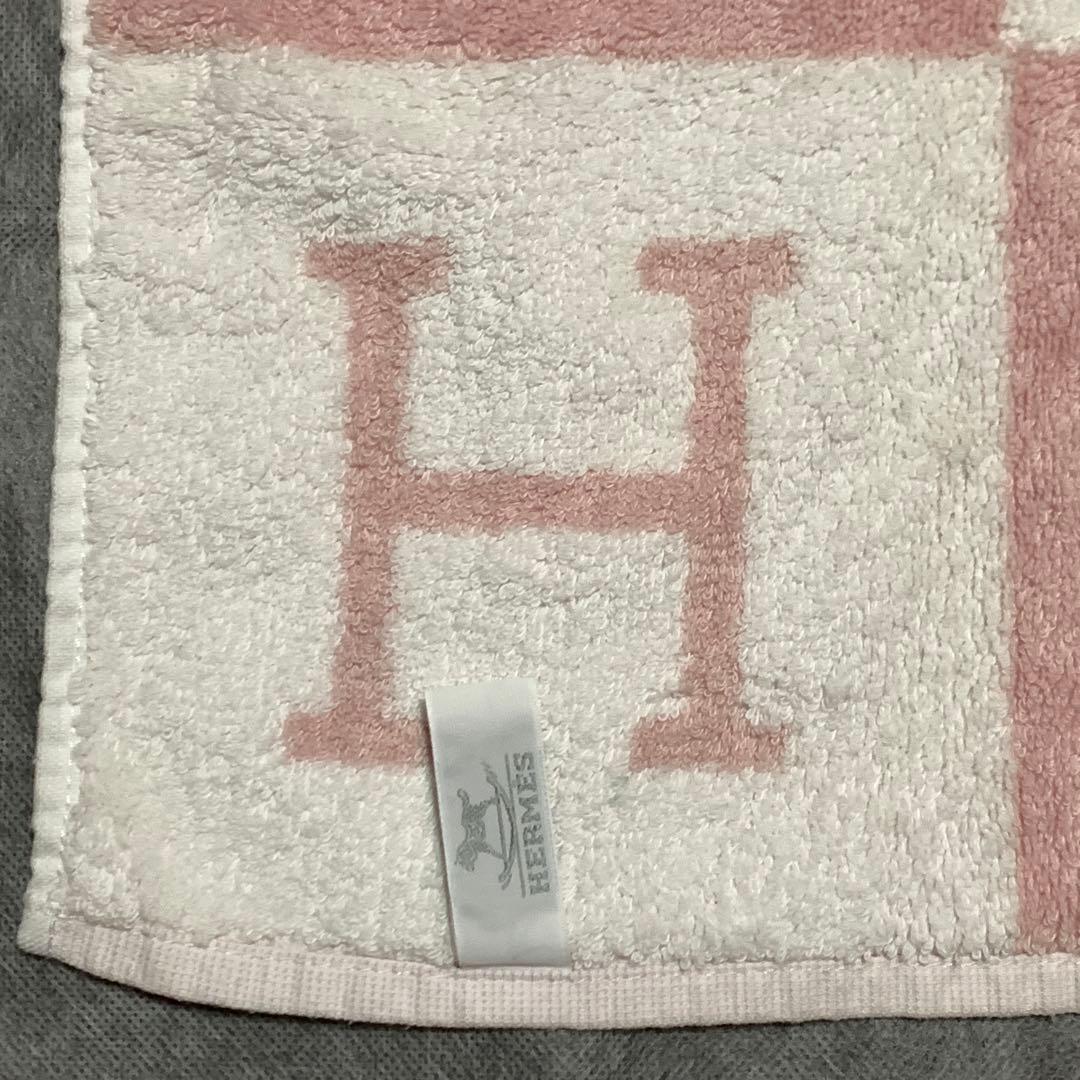 HERMES　エルメス　ハンドタオル　アヴァロン　タオルハンカチ　約34cm
