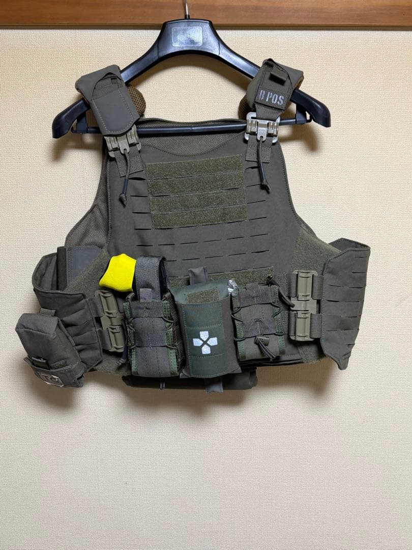 g*f様 FIRST SPEAR プレートキャリア CSV Mサイズ RG フル