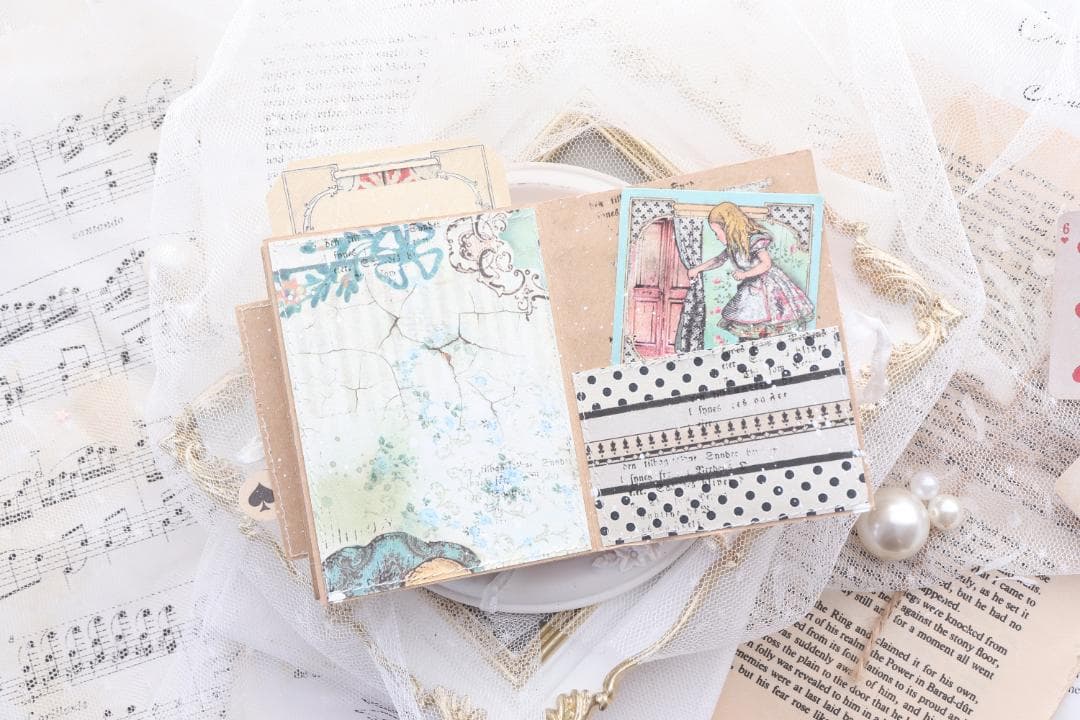 Alice in wonderland 　ジャーナルブック♡