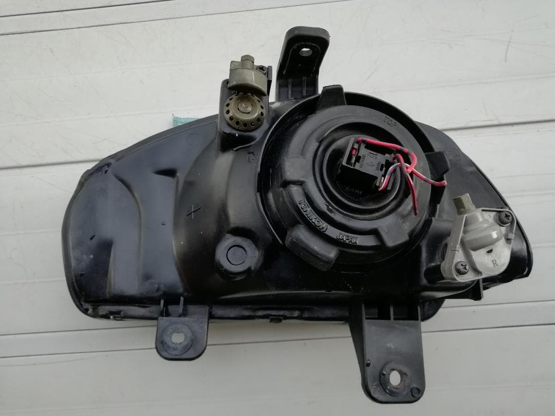 KK3 　KK4　 ヴィヴィオ 　ヘッドライト  左右　（管理MA11）