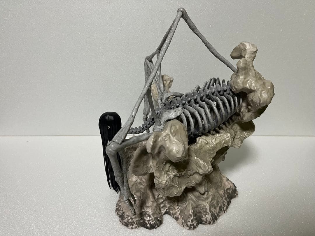 進撃の巨人 終尾の巨人フィギュア　地鳴らしフィギュア23体リペイント