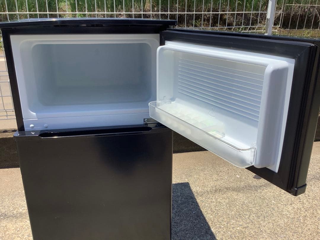 【高年式】comfee 2ドア冷蔵庫 RCT90BL(E) 90L 2022年製