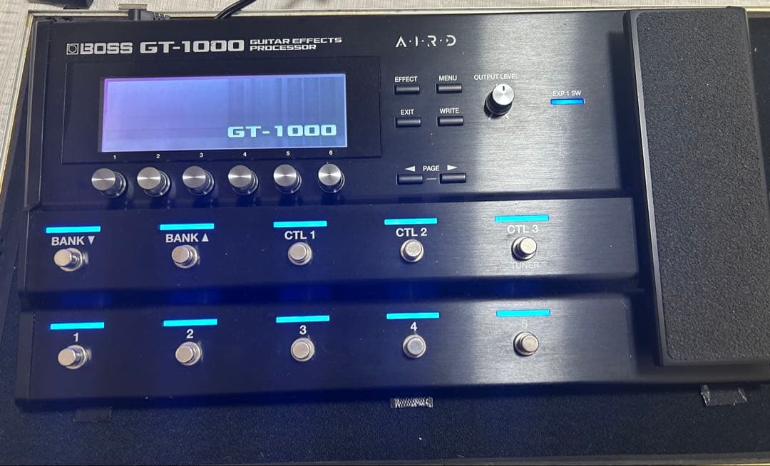 BOSS GT-1000 エフェクターボード付き
