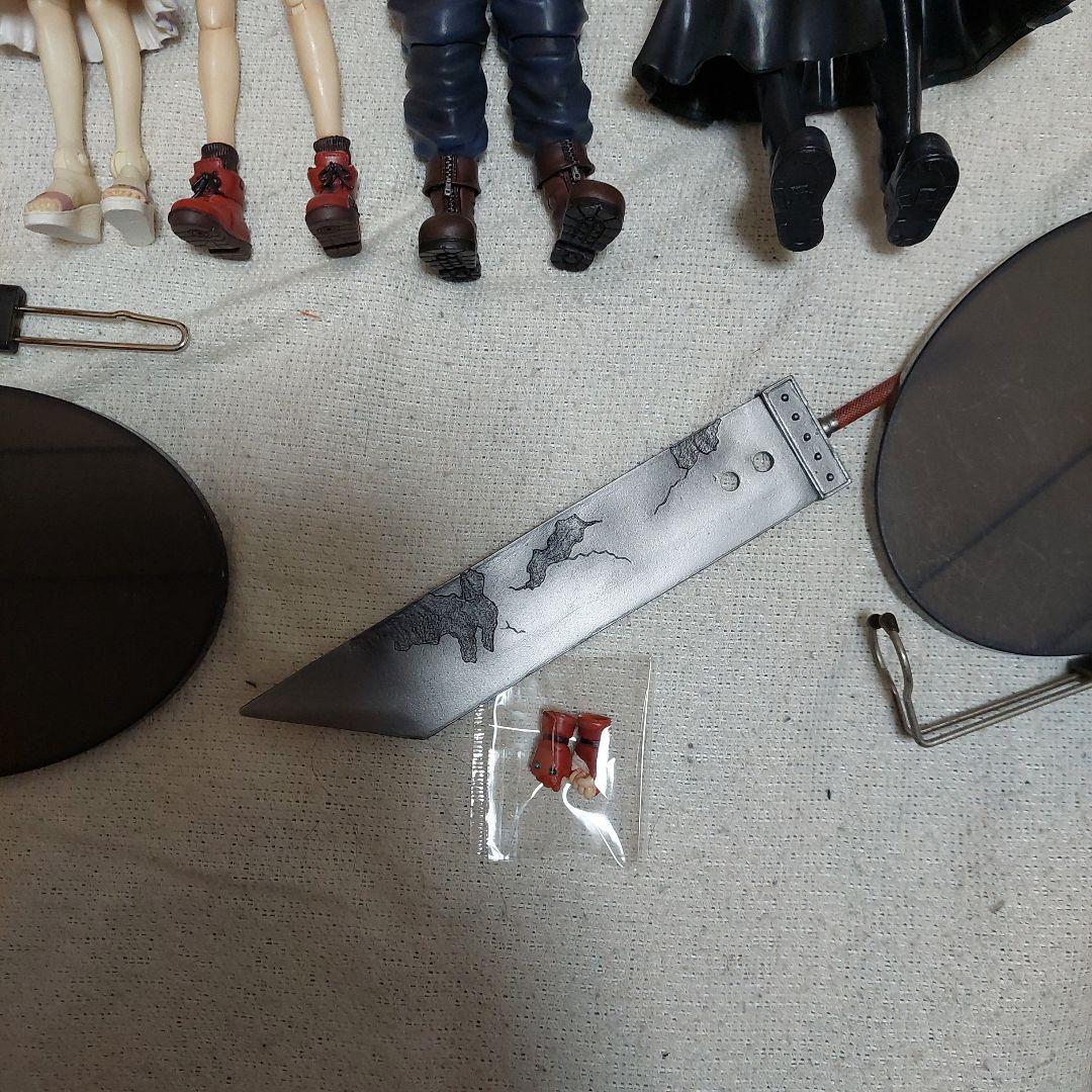 FF7　プレイアーツ　ティファ　クラウド