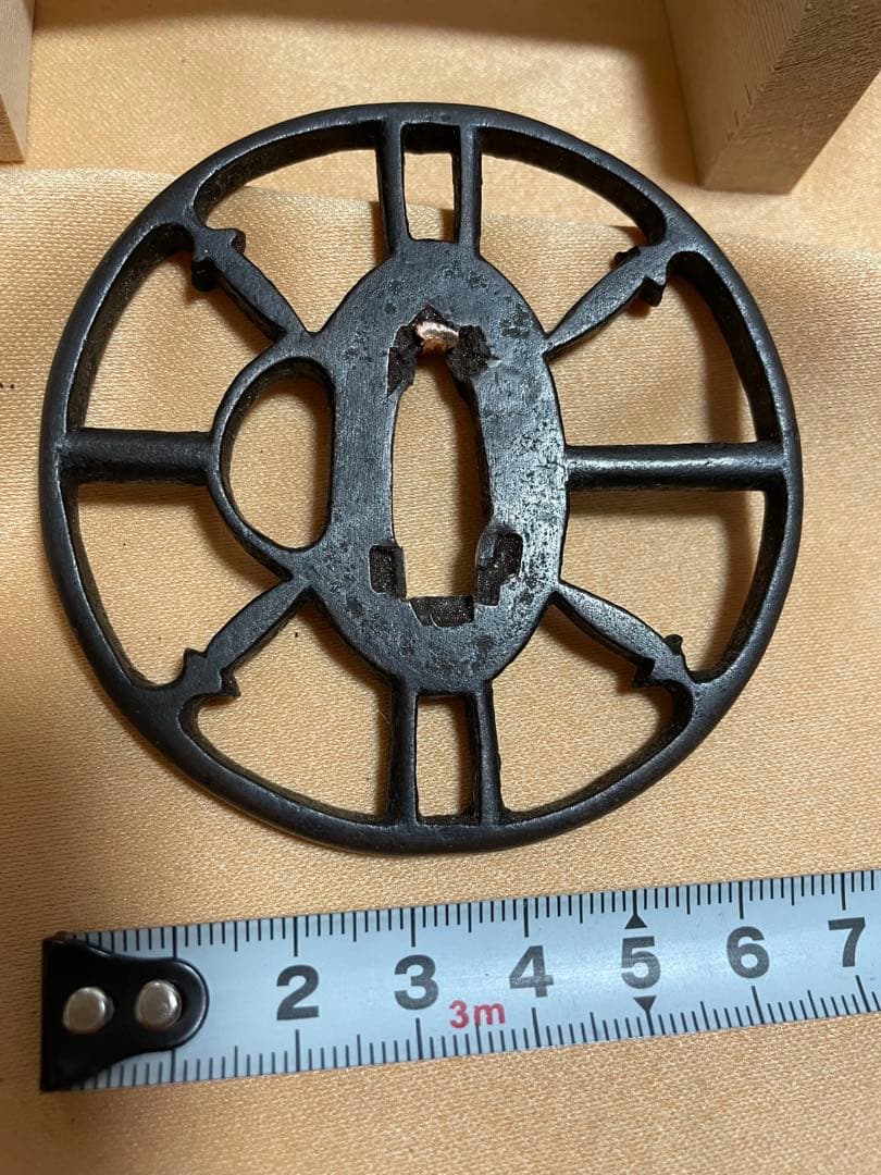 鍔　鐔　尾張透かし鍔　鉄地鍔