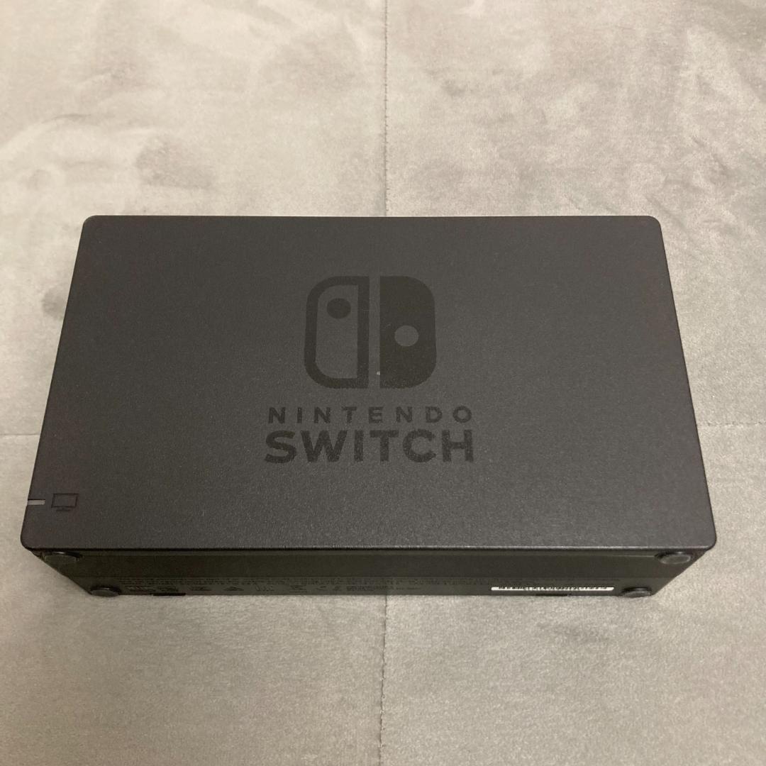 【美品】Nintendo Switch ネオンブルー・ネオンレッド 新型