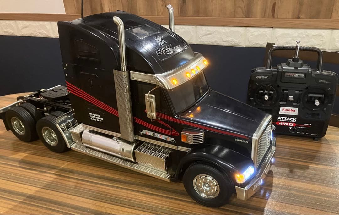 タミヤ 1/14ナイトハウラー フルオペ