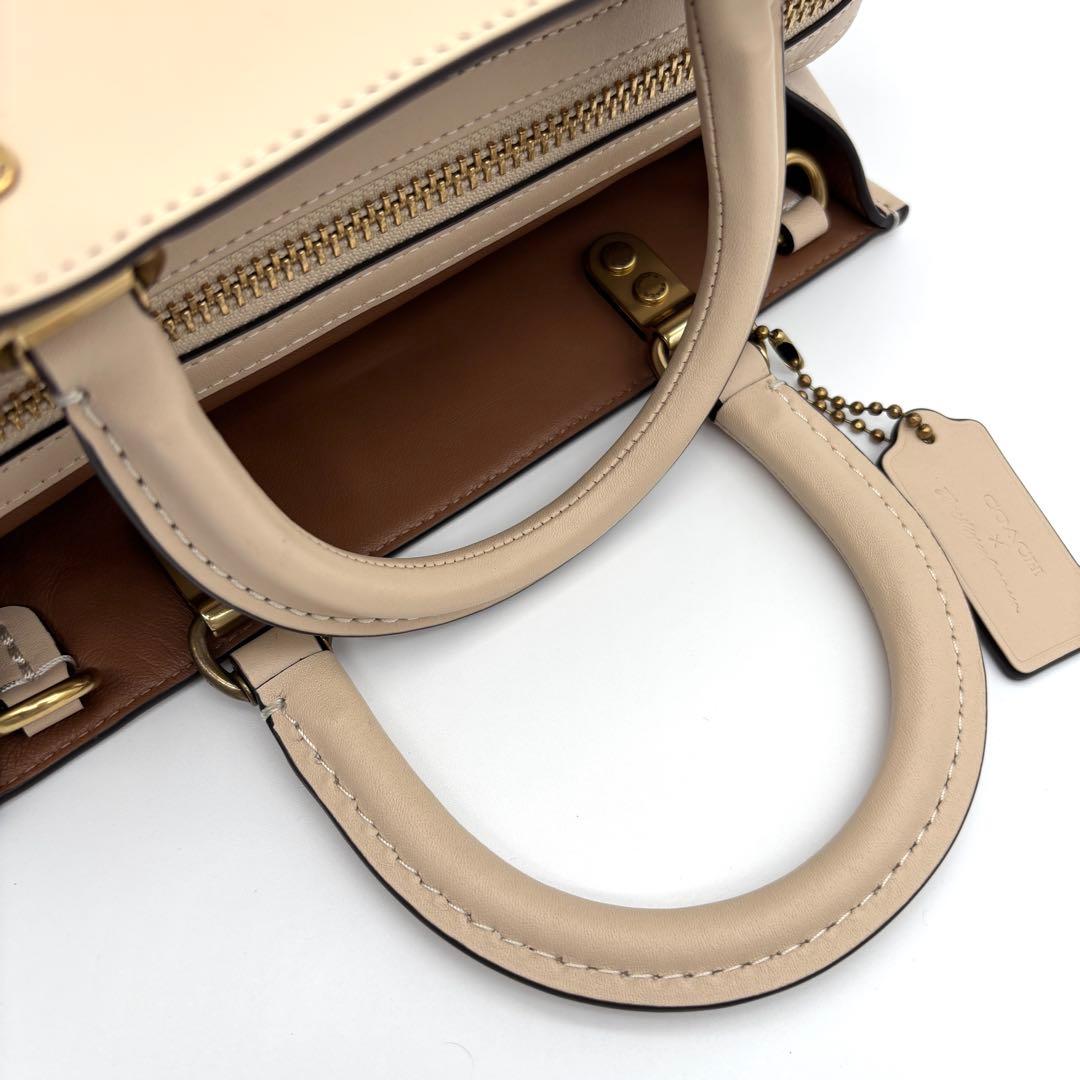 未使用に近い コーチ 2way ローグ トムウェッセルマン リップ柄 バッグ