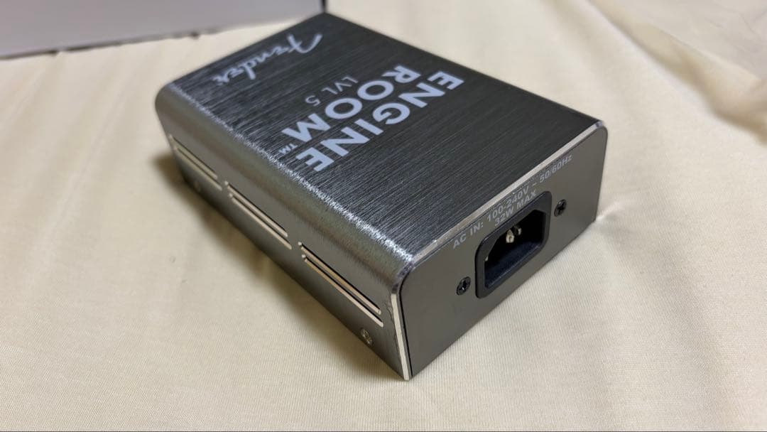 Fender ENGINE ROOM LVL 5 パワーサプライ