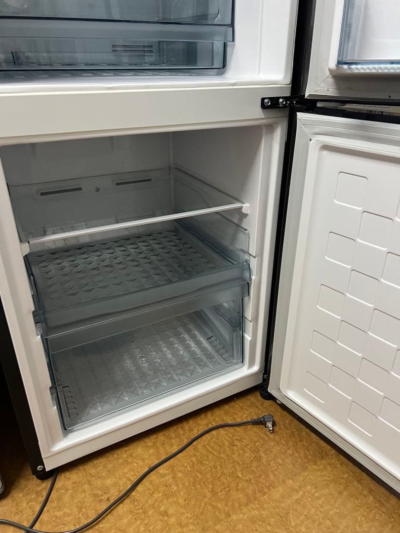 ★激安 日立　大容量2ドア冷蔵庫　275L　R-BF28JA 2019年製