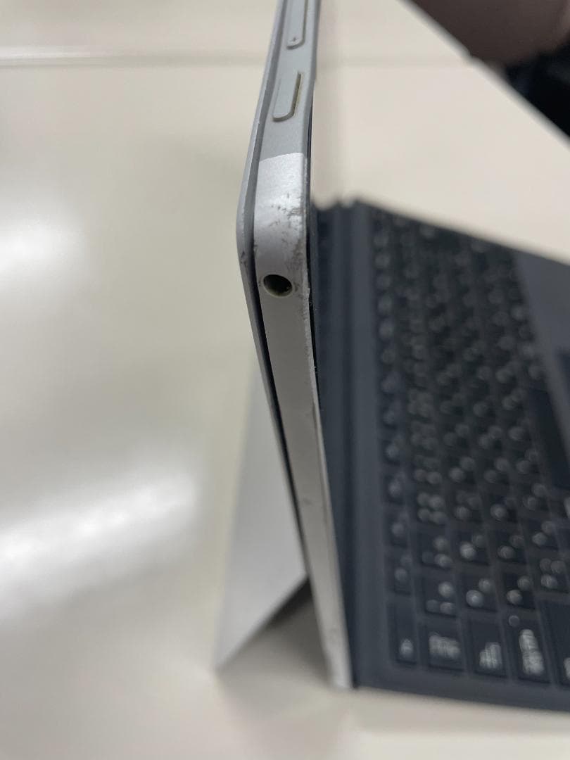 Microsoft Surface Pro 6 タイプカバー付き　（訳あり）