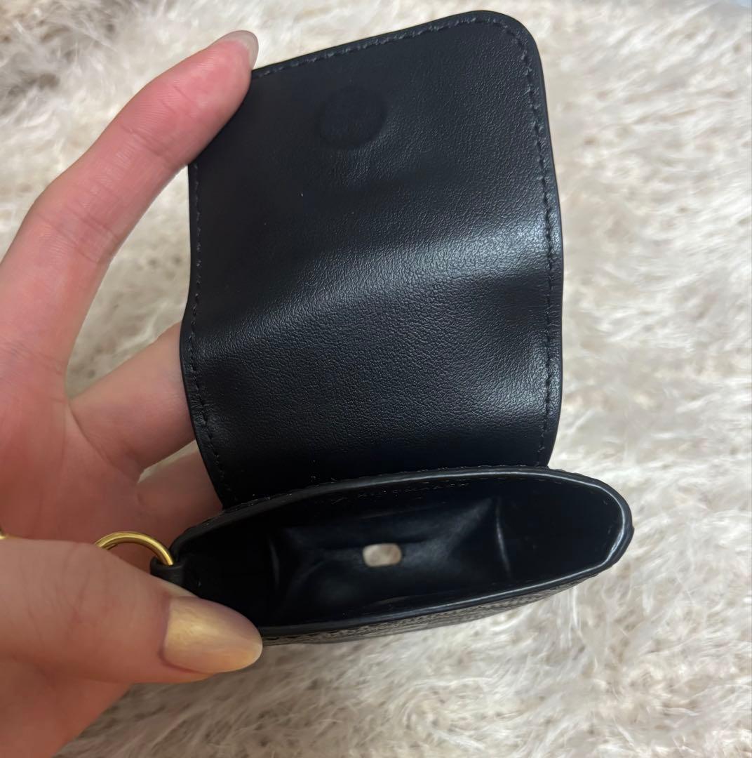 ANYA HINDMARCH AirPodsケース