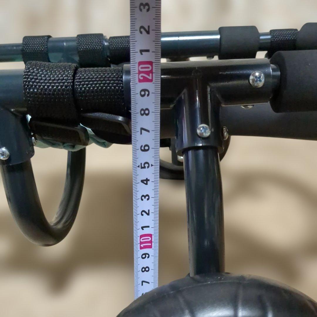 ワンちゃん4輪　リハビリ　食事補助　犬用車椅子　介護補助　犬の歩行器