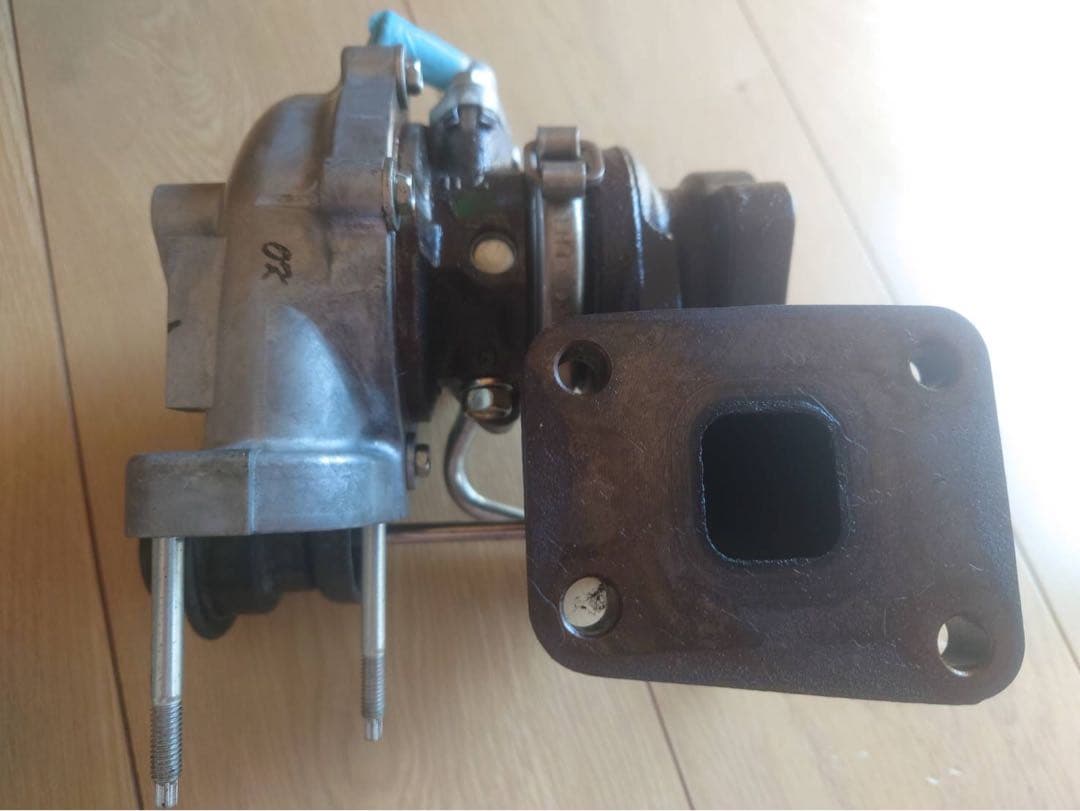 アルトターボRS 純正タービン　取り付け箇所タップ、ダイス済み