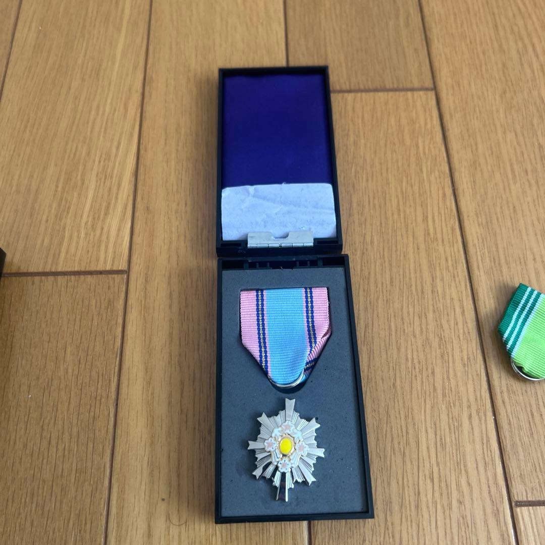 勲章セット 2個 ケース付き