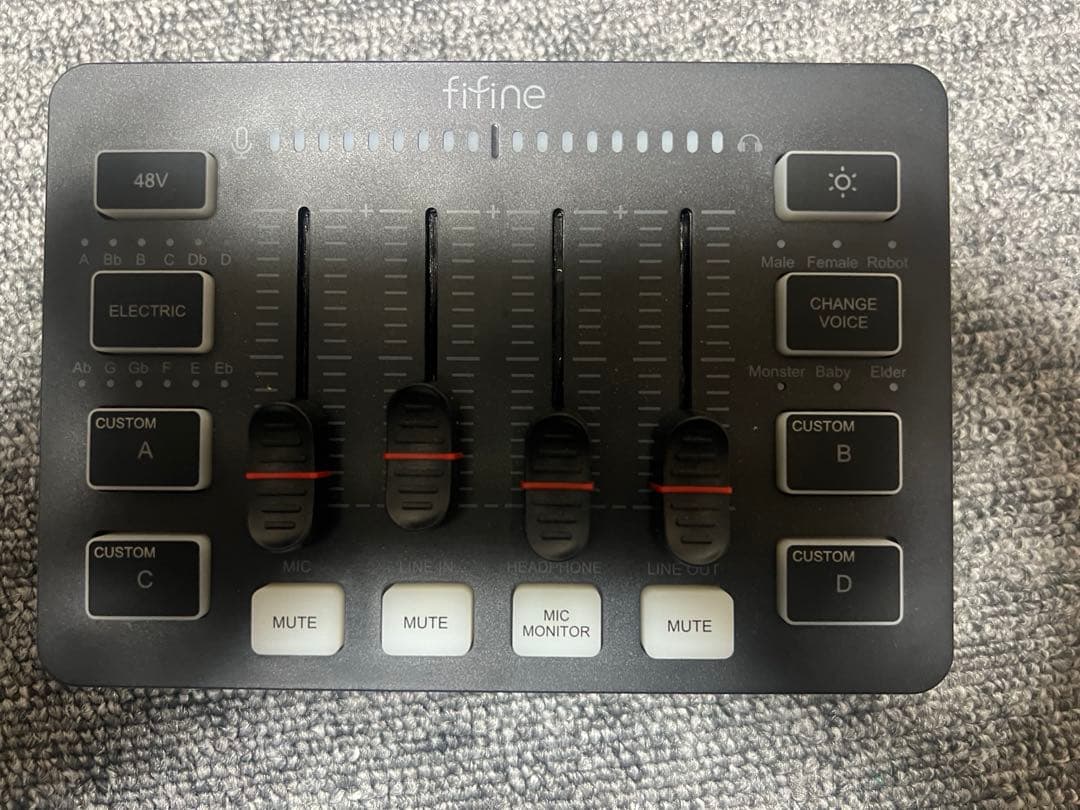 fifine コンデンサーマイクAM8アームセット、オーディオインターフェース付