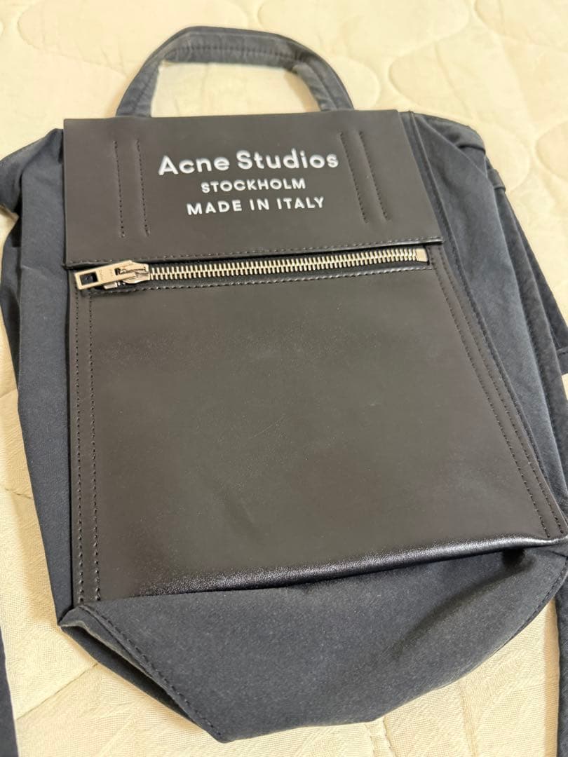 Acne Studios ショルダーバッグ