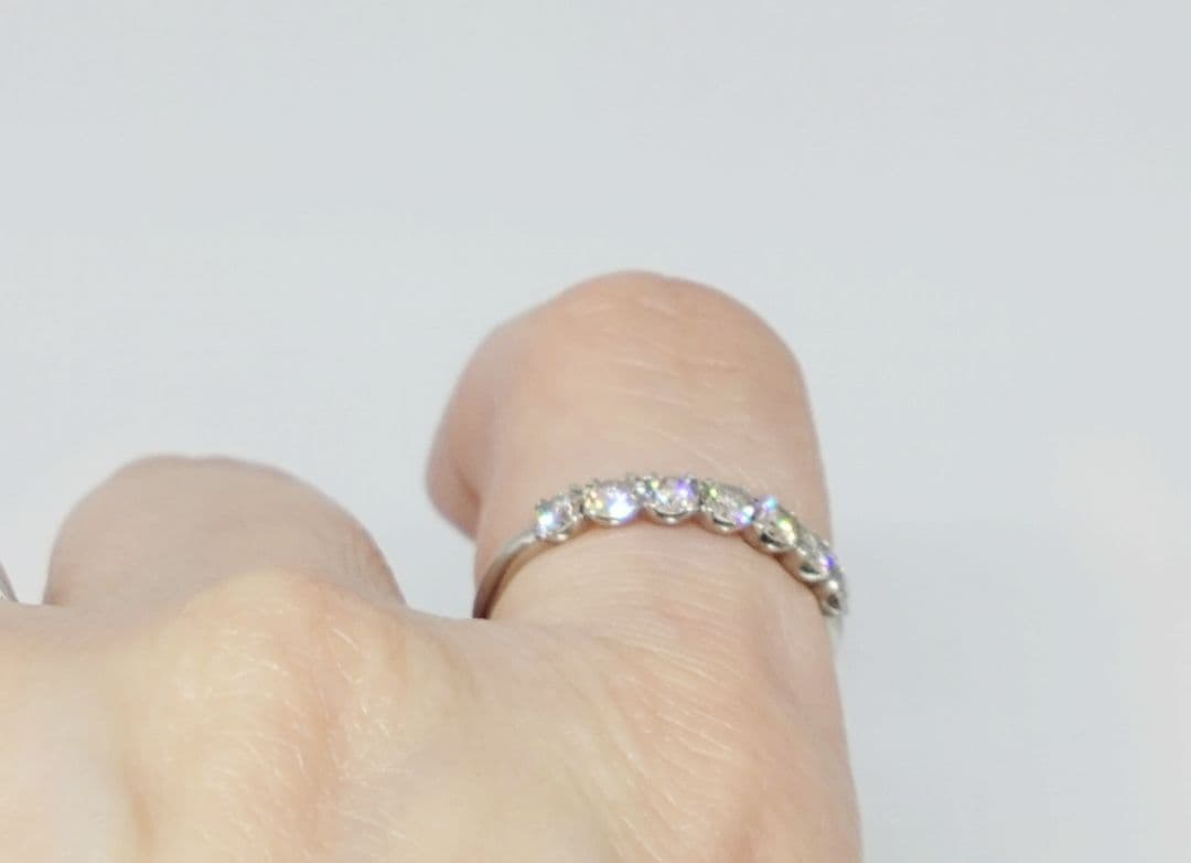 Pt900 ダイヤモンドハーフエタニティリング　0.56カラット