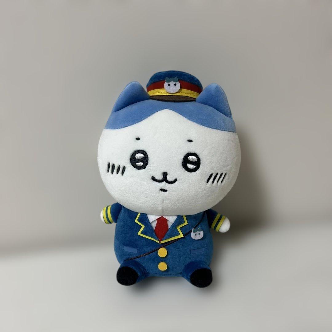 レア　ちいかわ　駅員さんぬいぐるみ　ハチワレ