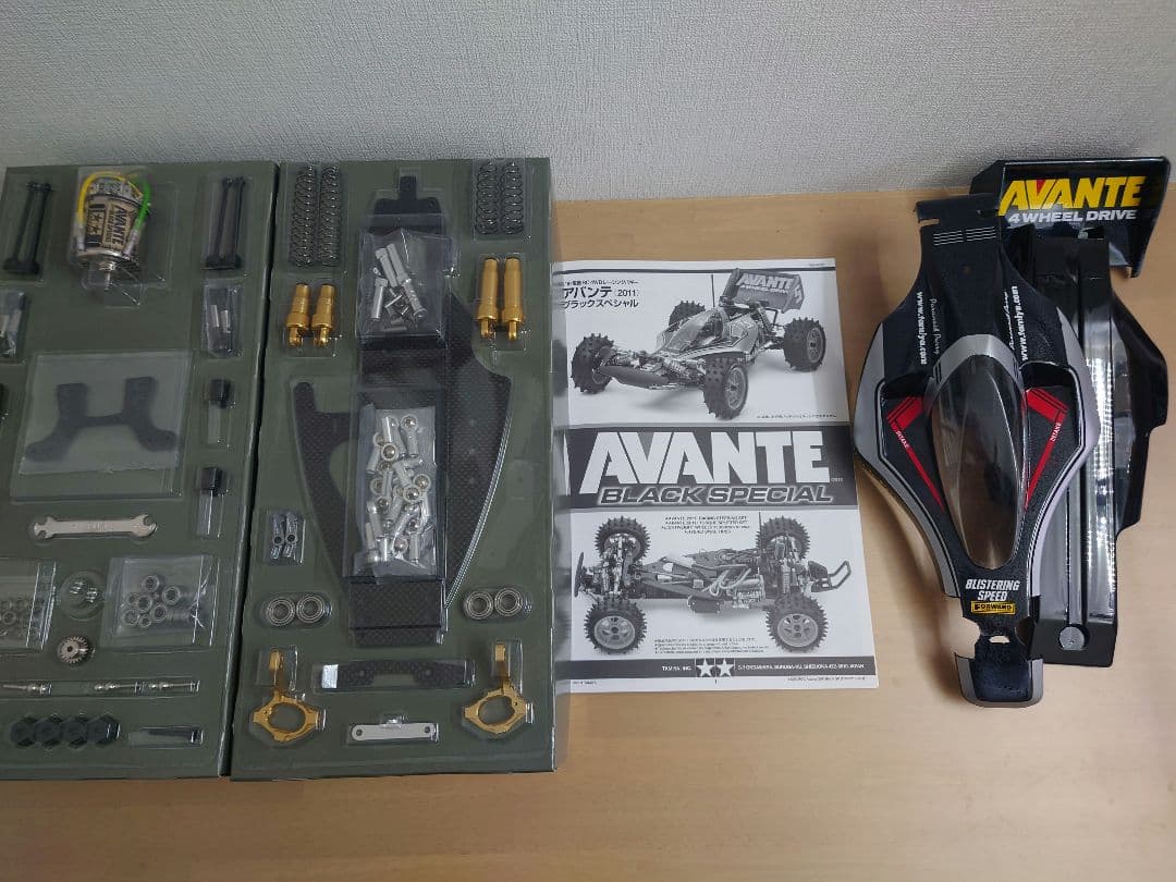 未走行品、タミヤ 1/10 電動RC アバンテ2011 ブラックスペシャル