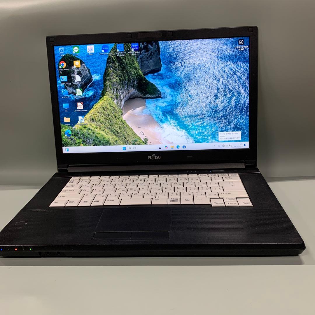 美品 富士通　DVD Windows11 ノートパソコン