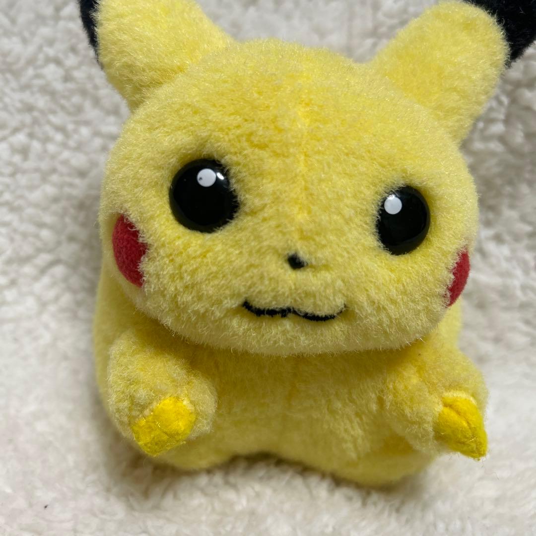 初期ピカチュウ ぬいぐるみ TOMY