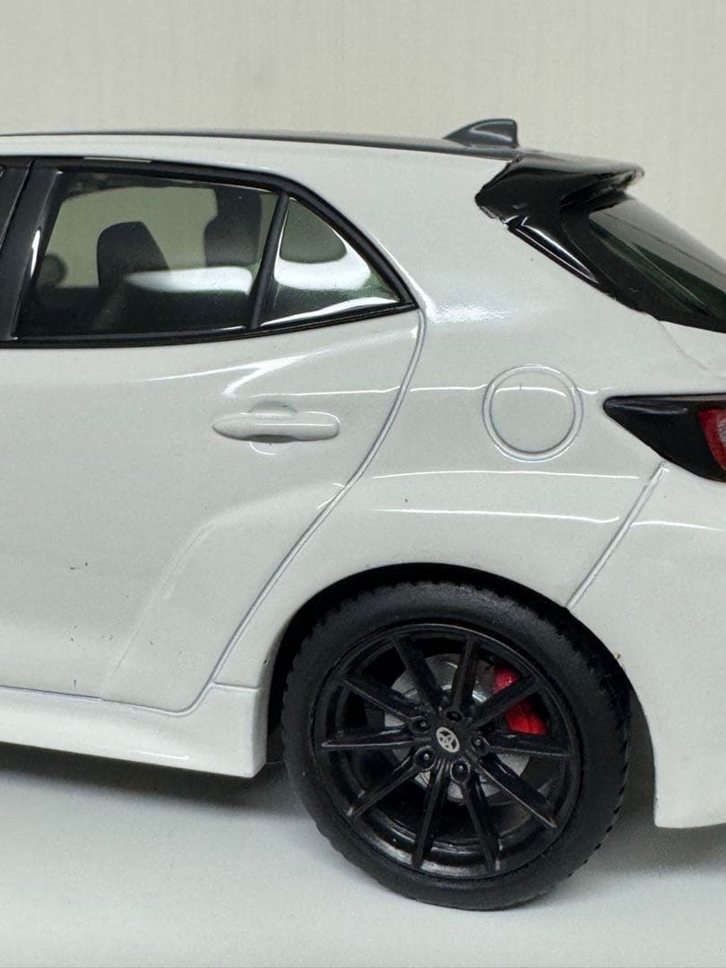 GR COROLLA GRカローラ　カラーサンプル　スーパーホワイトⅡ