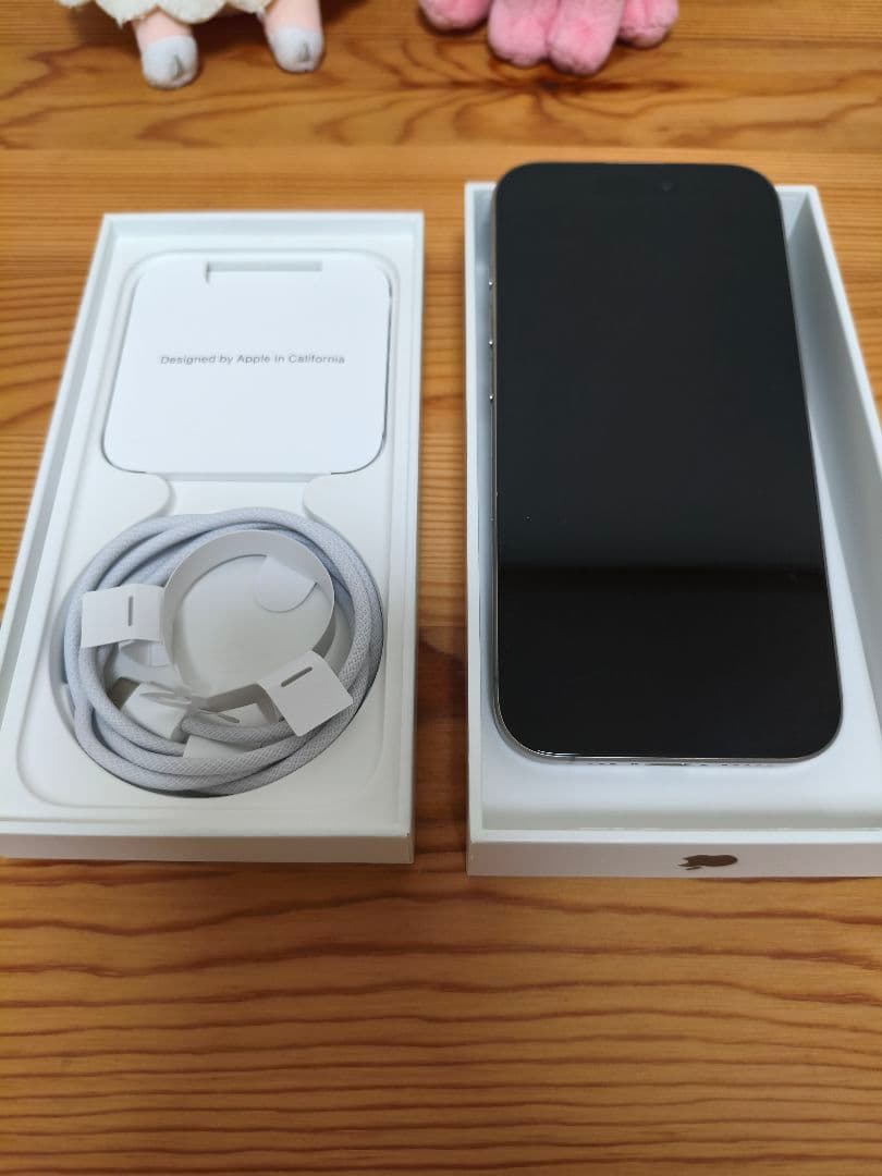 Apple iPhone 15 pro 128GB ナチュラルチタニウム