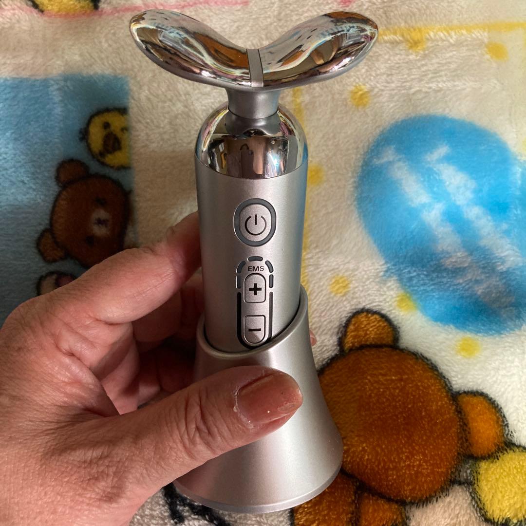 スタイリーフェイス美顔器dinos