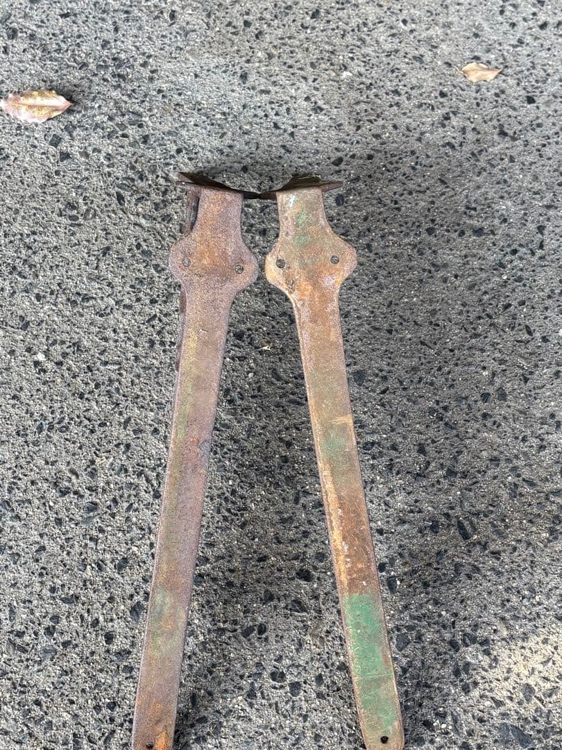 錆びた大きな棚受け アイアン 古材 DIY ヴィンテージ