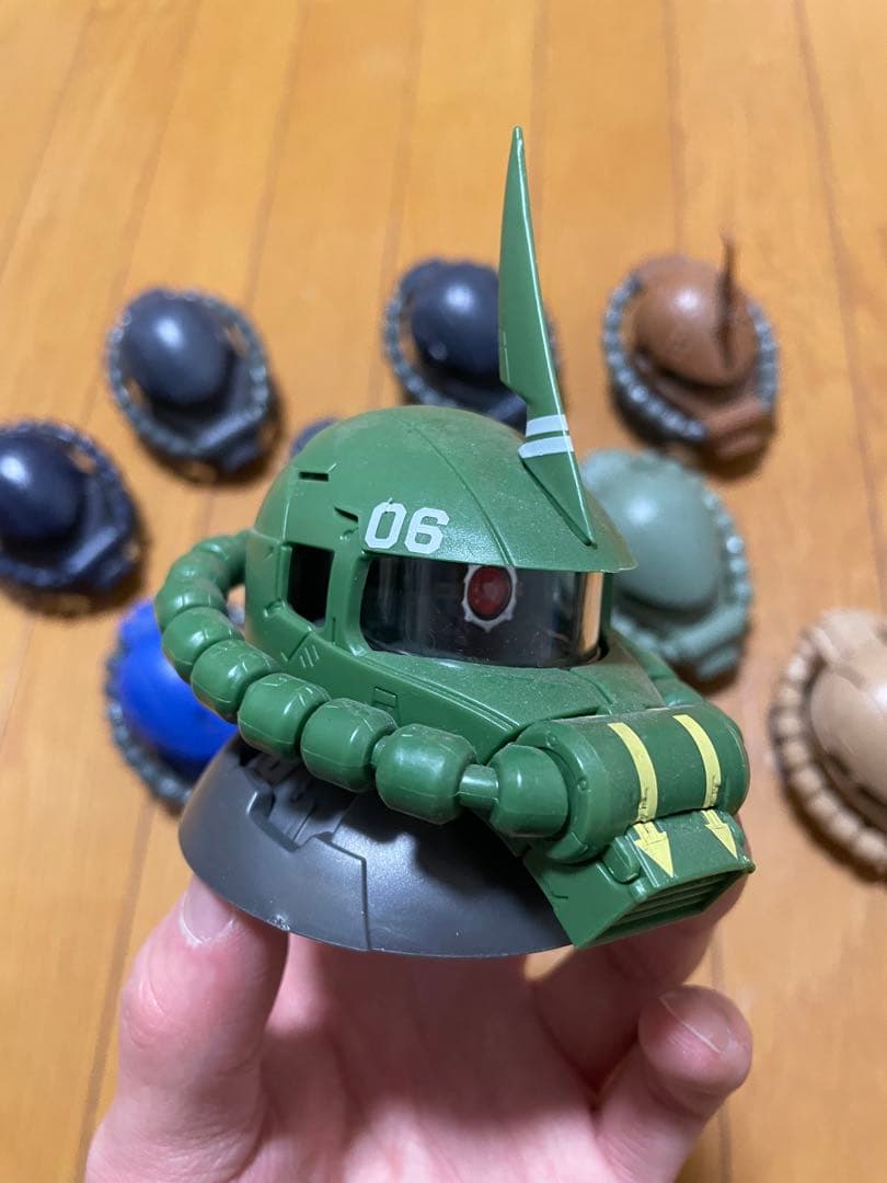 【超お得】機動戦士ガンダムEXCEED MODEL ZAKU HEADガシャポン
