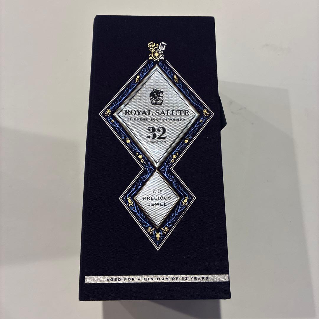 ウイスキー ロイヤルサルート 32年