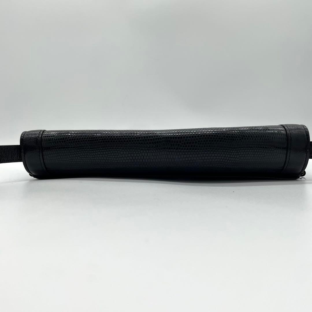 【極美品】イヴサンローラン　ショルダーバッグ　カサンドラロゴ　リザード　黒