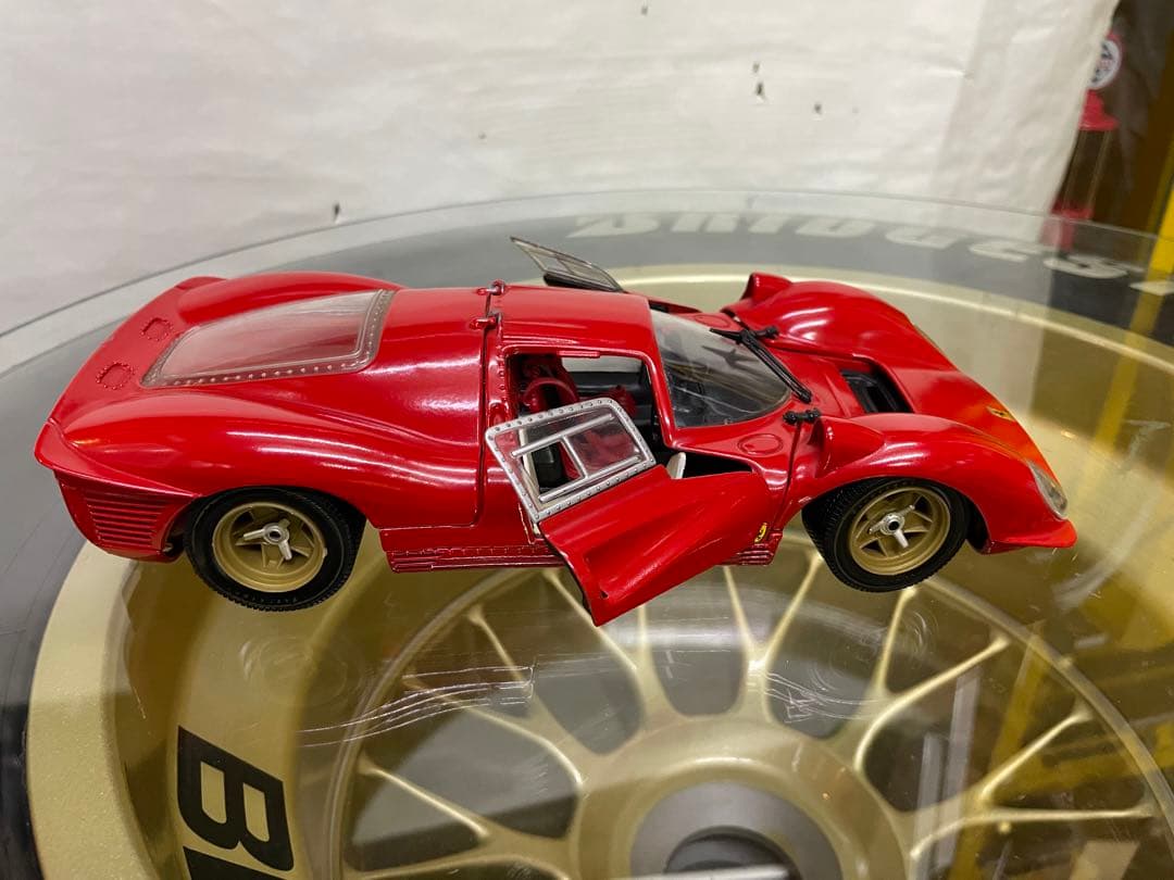 フェラーリ　330P4