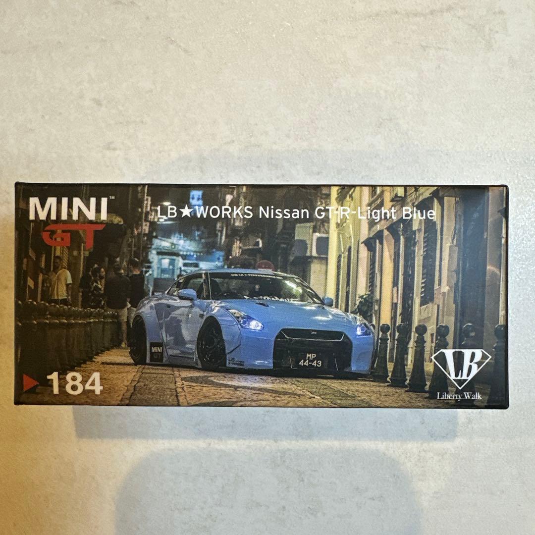 MINI GT LBWK NISSAN GTR ライトブルーNO.184
