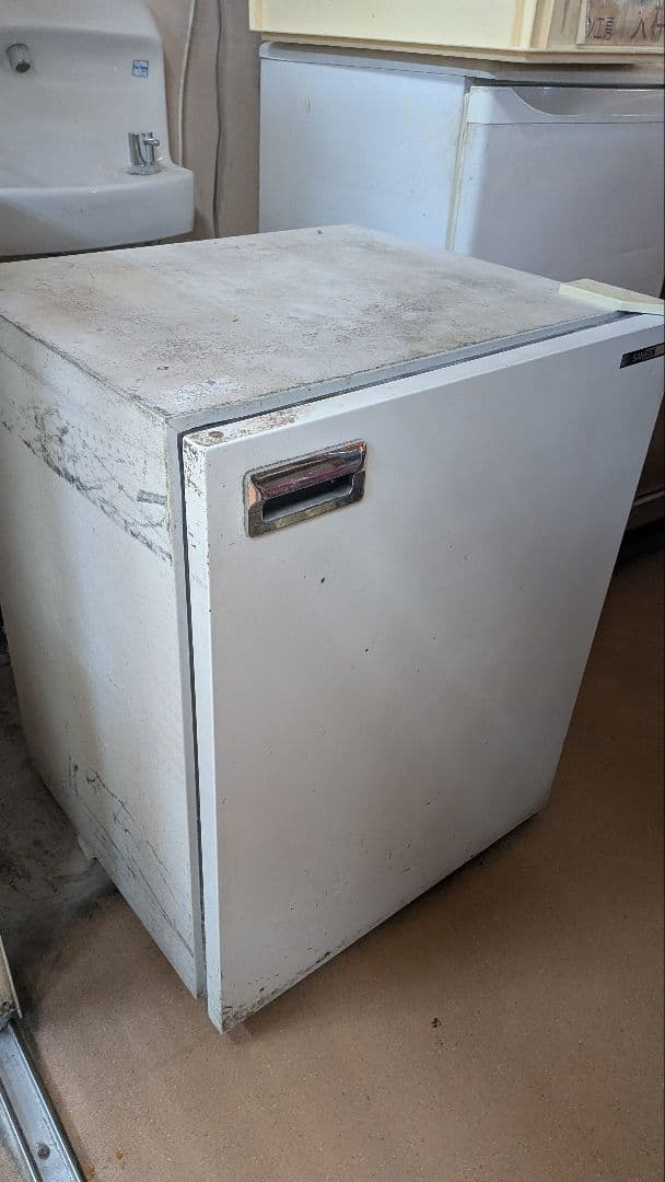 サンデン 冷凍庫 SVF-U70X-B 70L ※1/21まで！