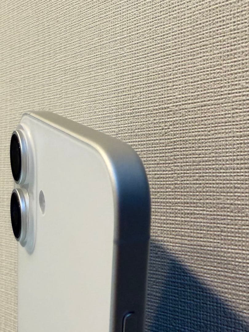 Apple iPhone 16 plus ホワイト 本体 充電ケーブル付き