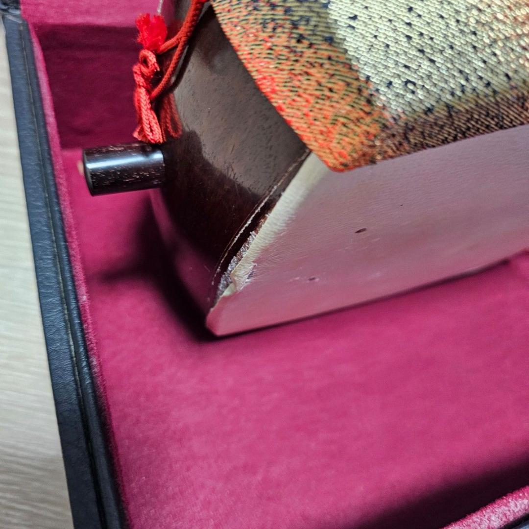 三味線 中棹 犬皮 紫檀 丸打胴 東サワリ 金細 ハードケース付