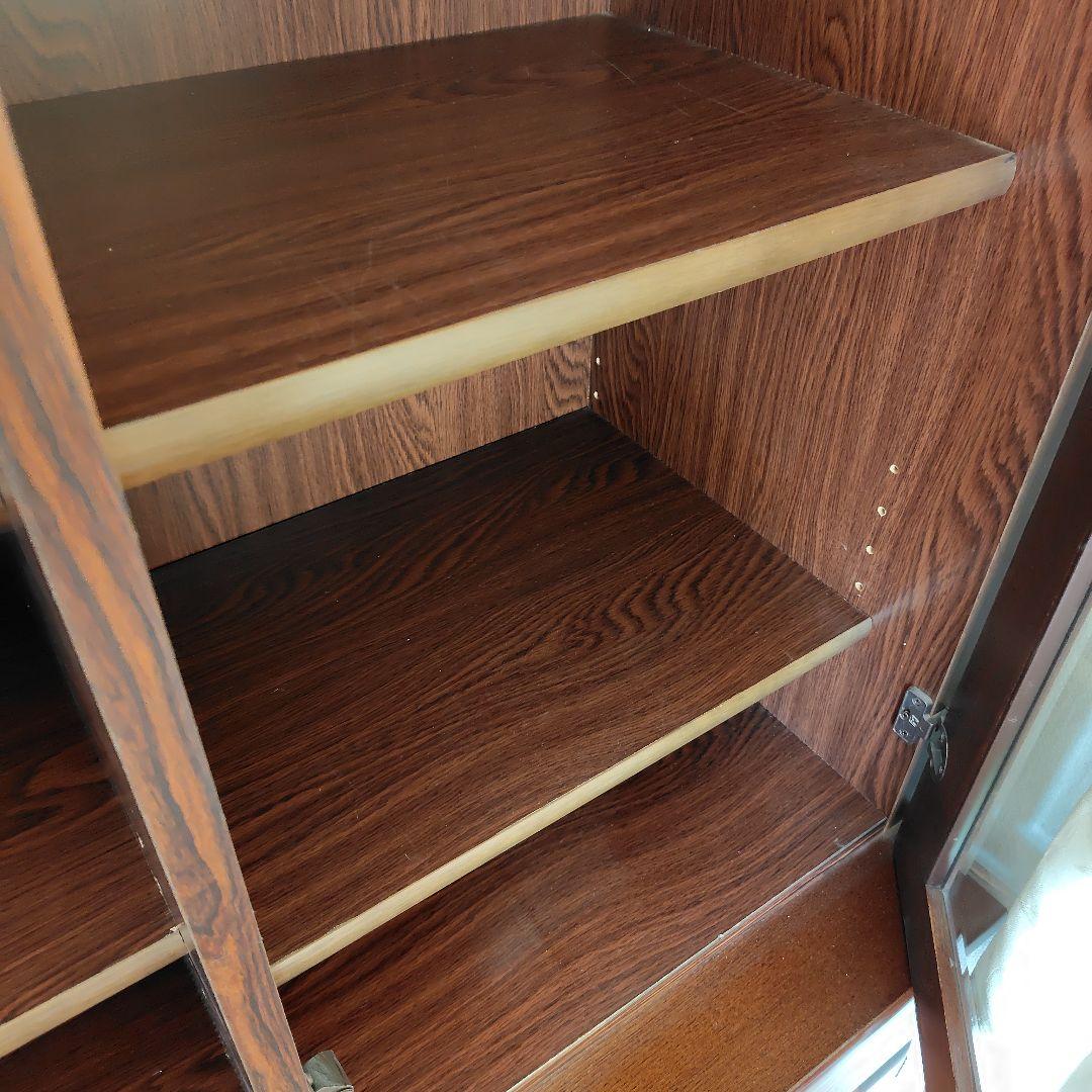 本箱　木製品　引出し　扉　収納量大　棚移動