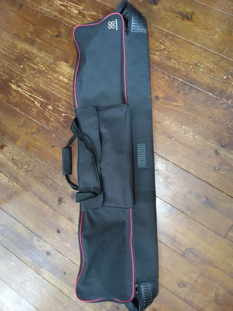 Privia 赤色キーボード