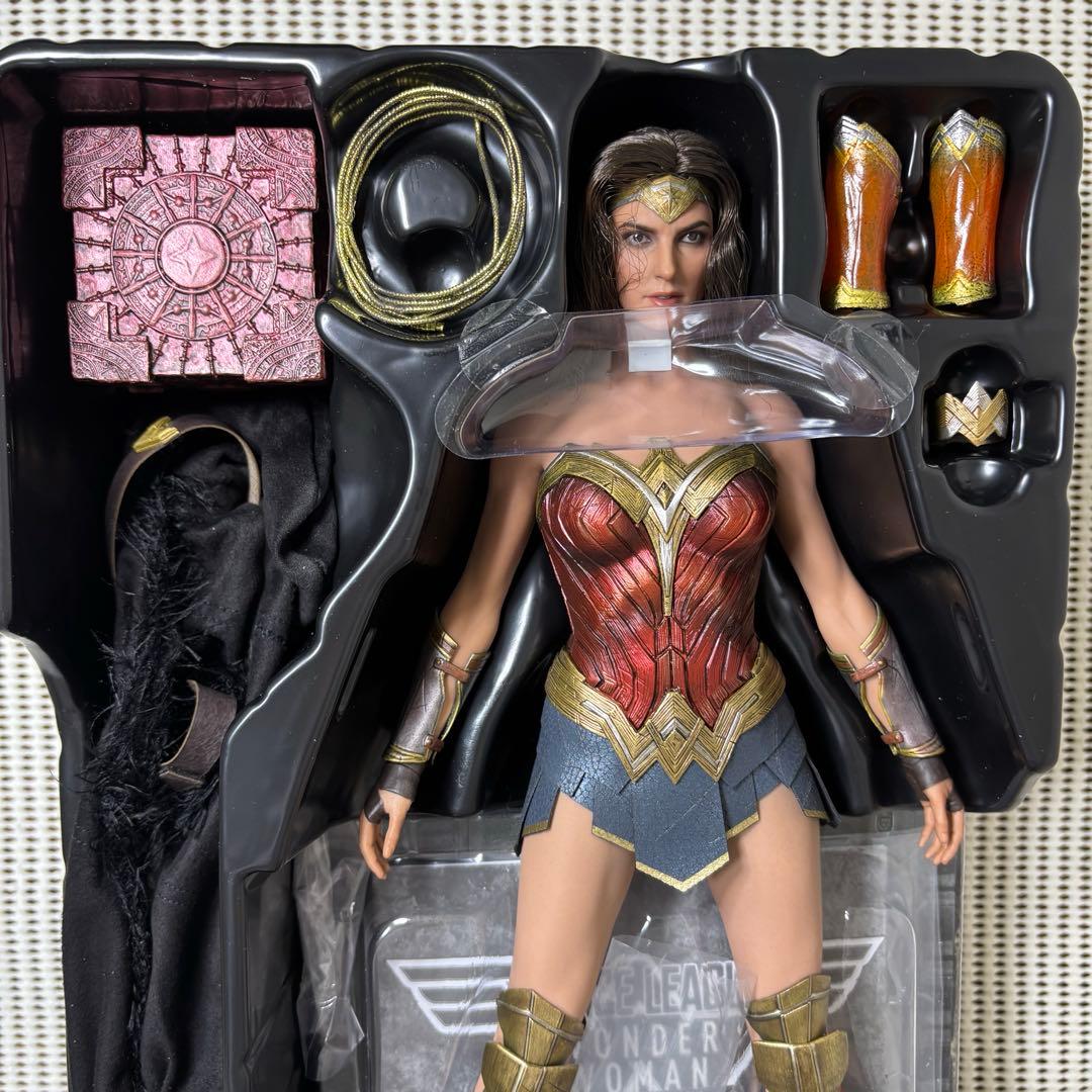 ムービー・マスターピース　ジャスティスリーグ　ワンダーウーマン　ホットトイズ