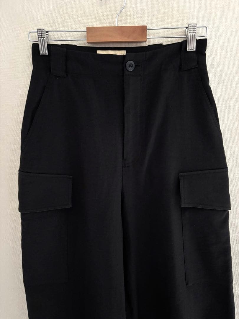 カレンソロジー　シェルタリングミリタリーパンツ　ブラック　38　美品